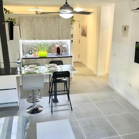 Los Cristianos Center Modern Apartament Exterior foto